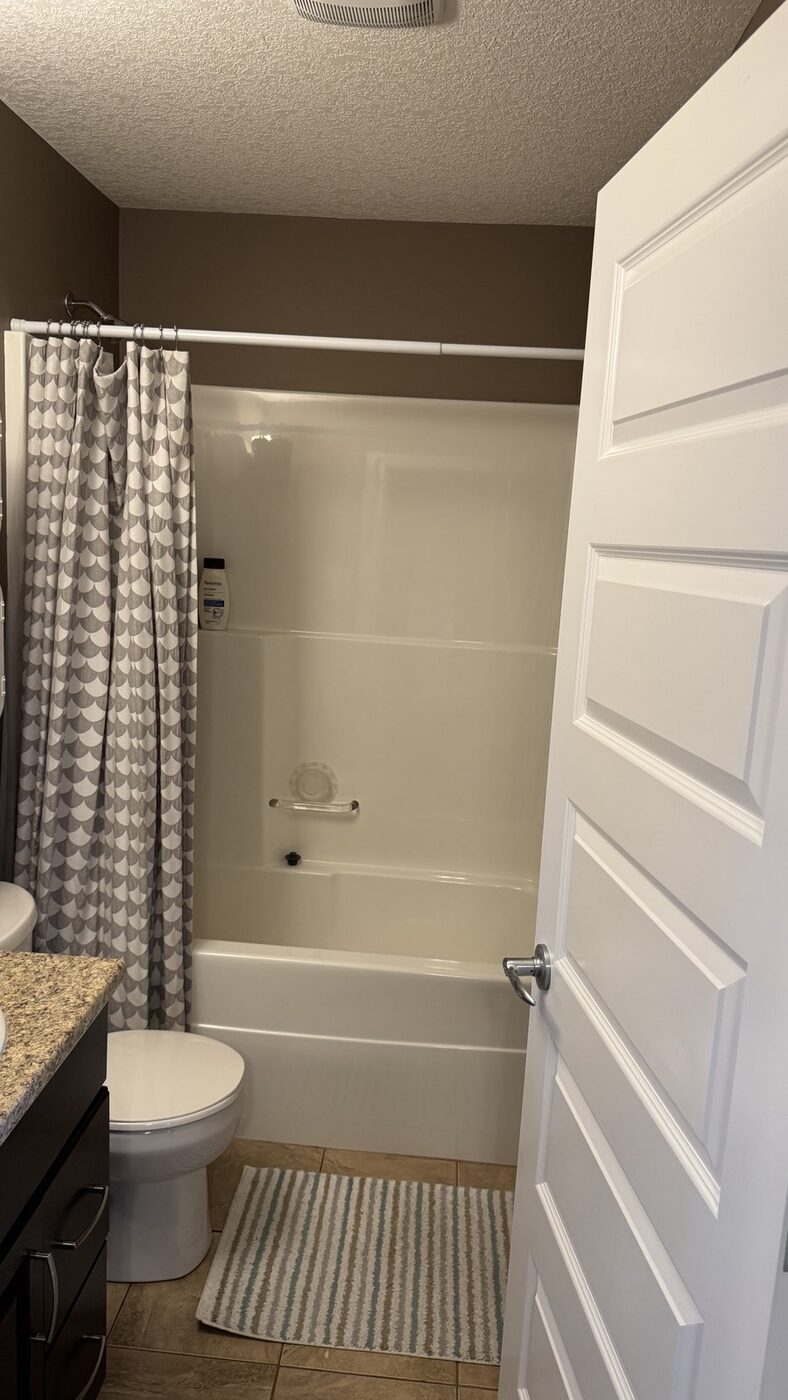 Eco steam-cleaning result in a Saskatoon home 32 — Mavely Clean & Gleam